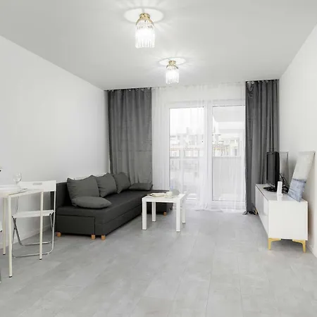 Eleganckie I Stylowe Z Balkonem W Sosnowcu By Renters ソスノヴィエツ