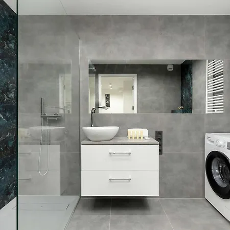 Eleganckie I Stylowe Z Balkonem W Sosnowcu By Renters Apartment